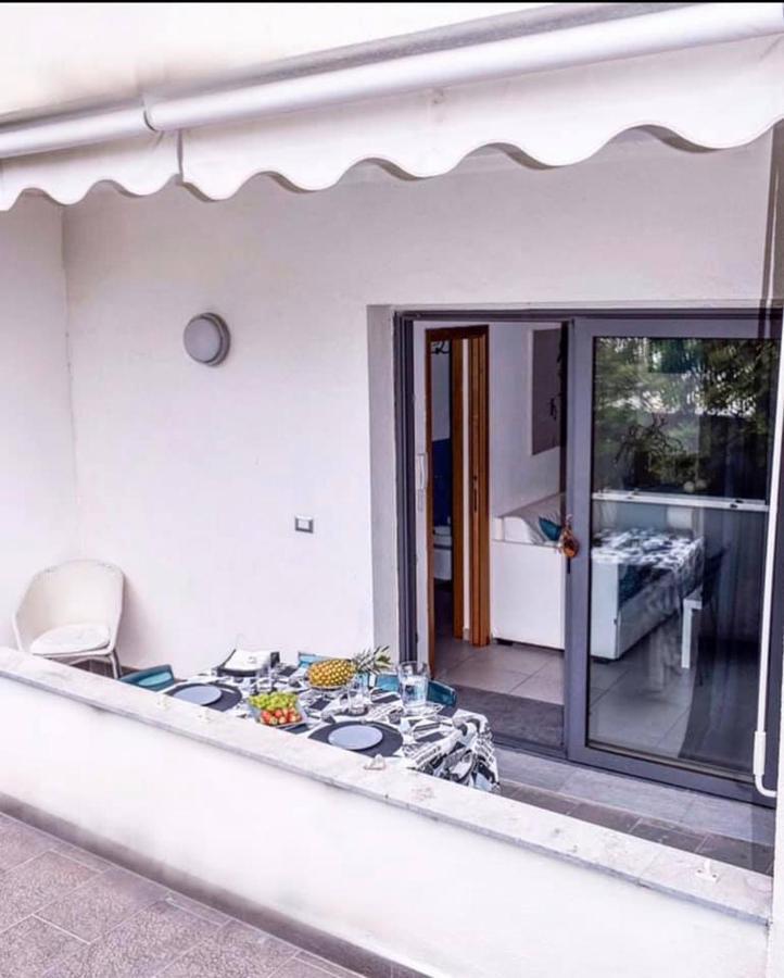 Vela Bianca Premium Apartment เลโตยานนี ภายนอก รูปภาพ